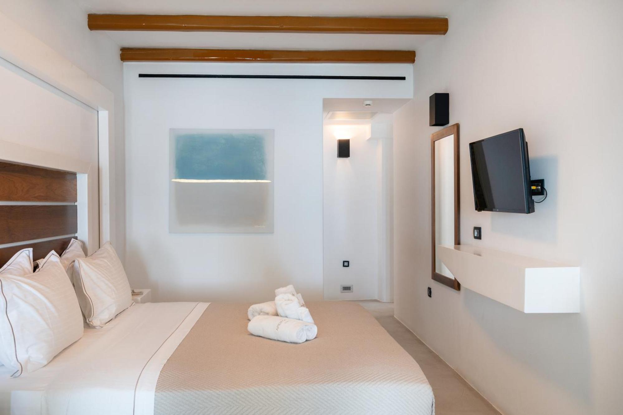 Apeiron Blue Santorini - Sustainable Adults Only 14 Plus Fira  Exterior photo