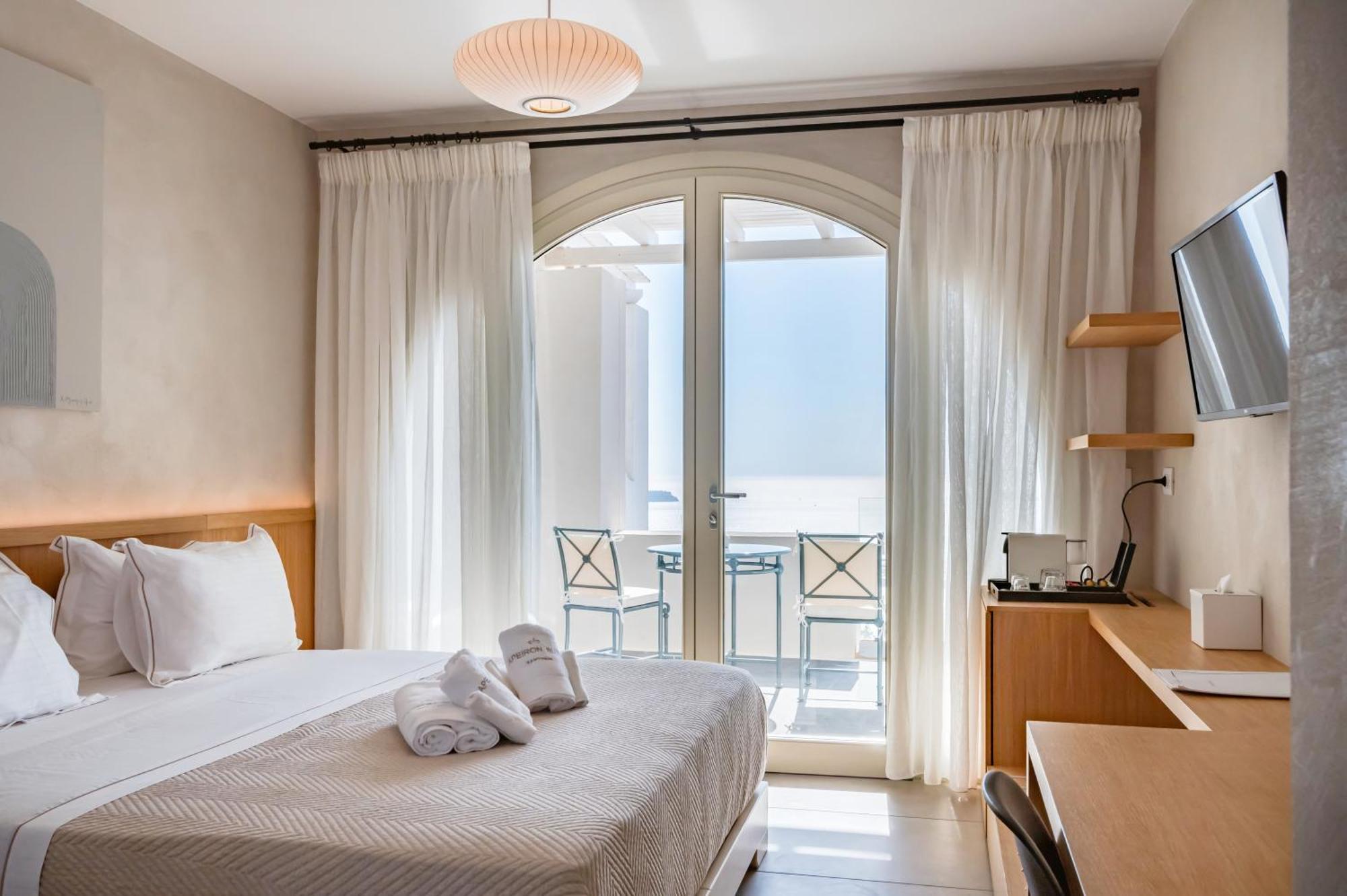 Apeiron Blue Santorini - Sustainable Adults Only 14 Plus Fira  Exterior photo