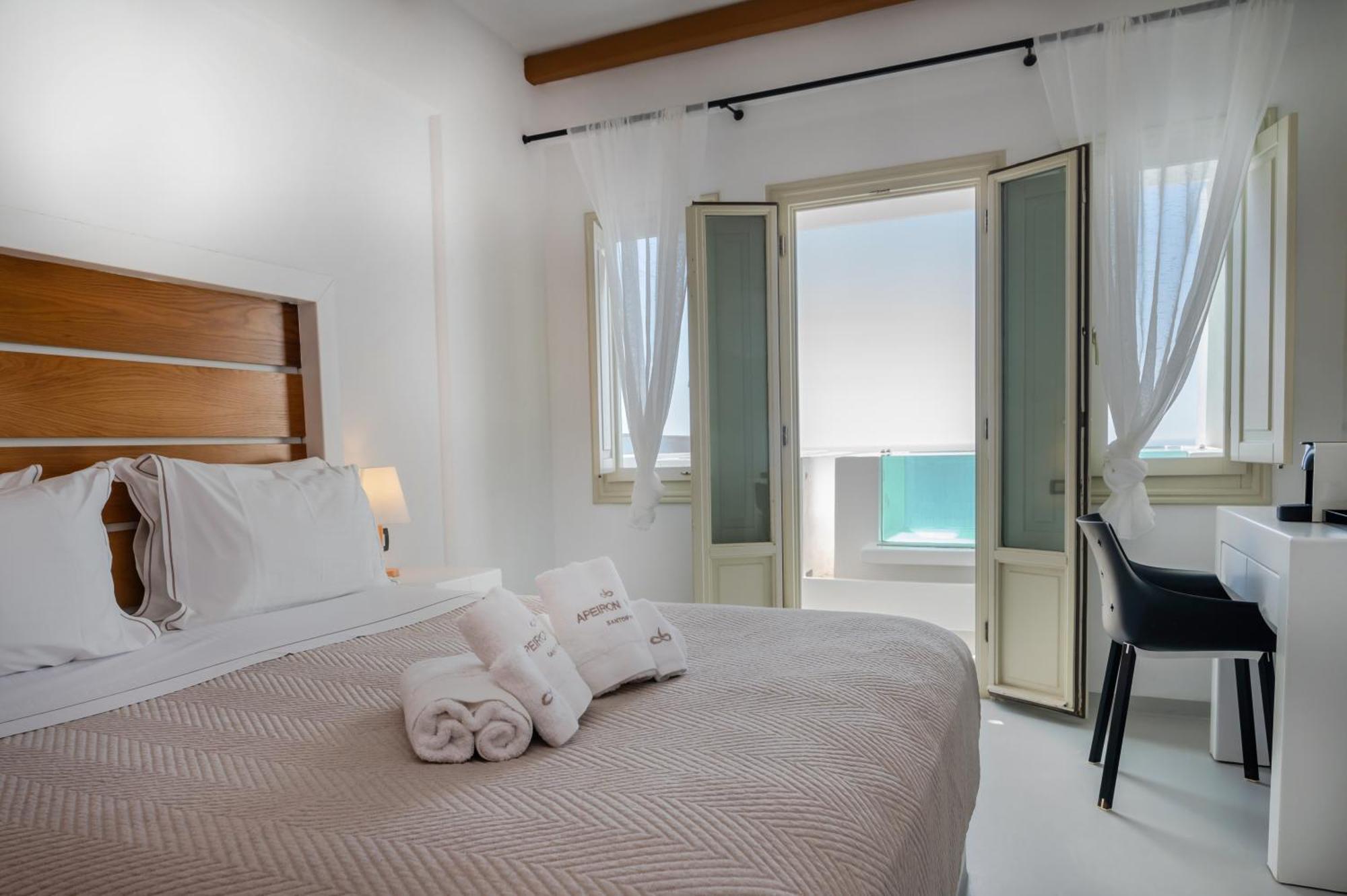 Apeiron Blue Santorini - Sustainable Adults Only 14 Plus Fira  Exterior photo