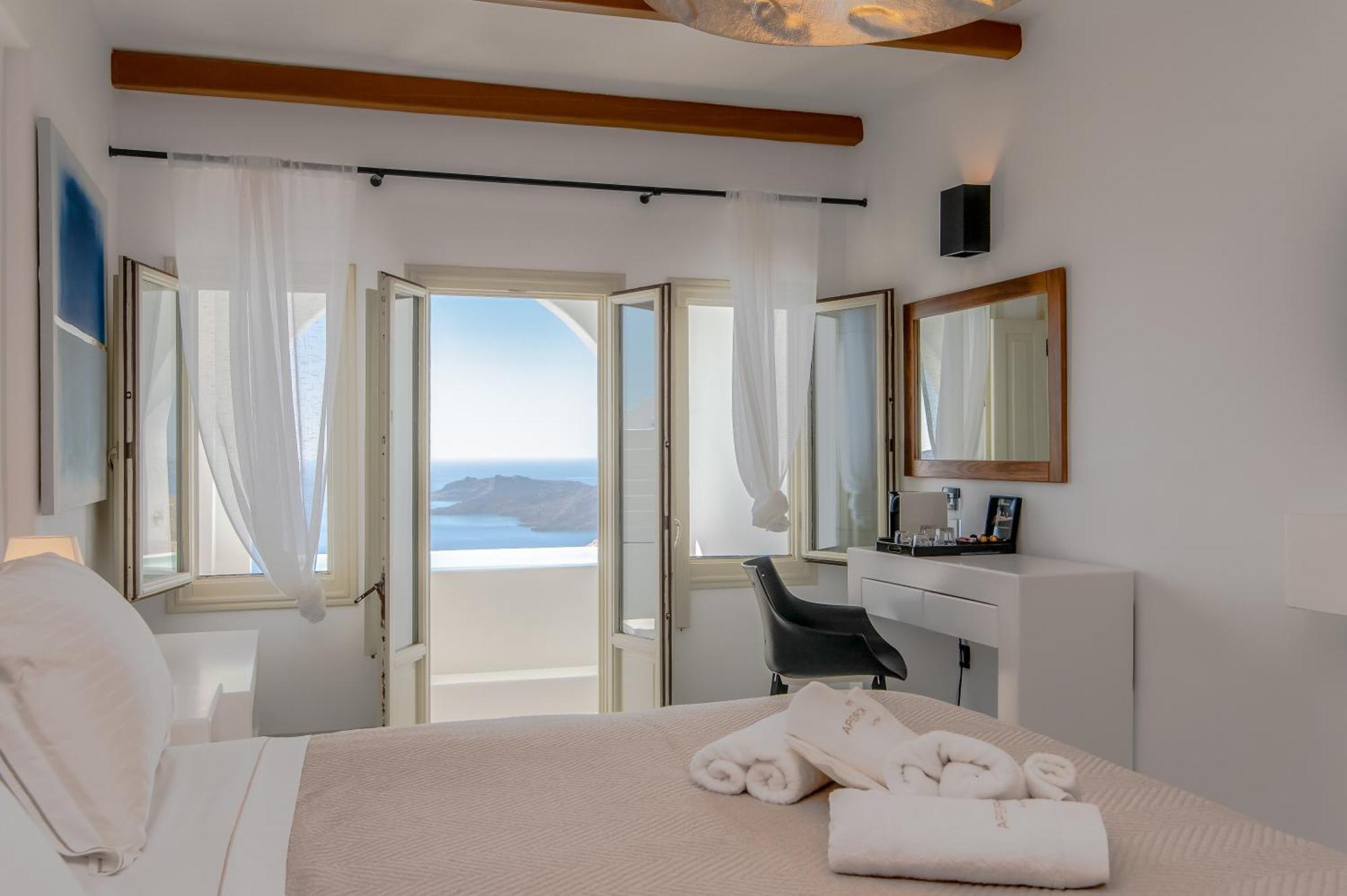 Apeiron Blue Santorini - Sustainable Adults Only 14 Plus Fira  Room photo